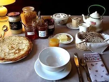 Logis Hotel Auberge De La Hulotte Saint-Jacques-dʼAmbur 3*,