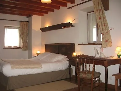 Logis Hotel Auberge De La Hulotte Saint-Jacques-dʼAmbur Γαλλία
